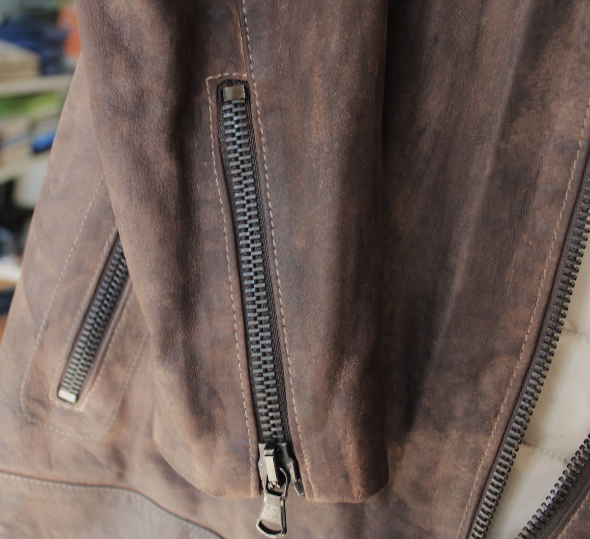 Giacca in pelle con zip